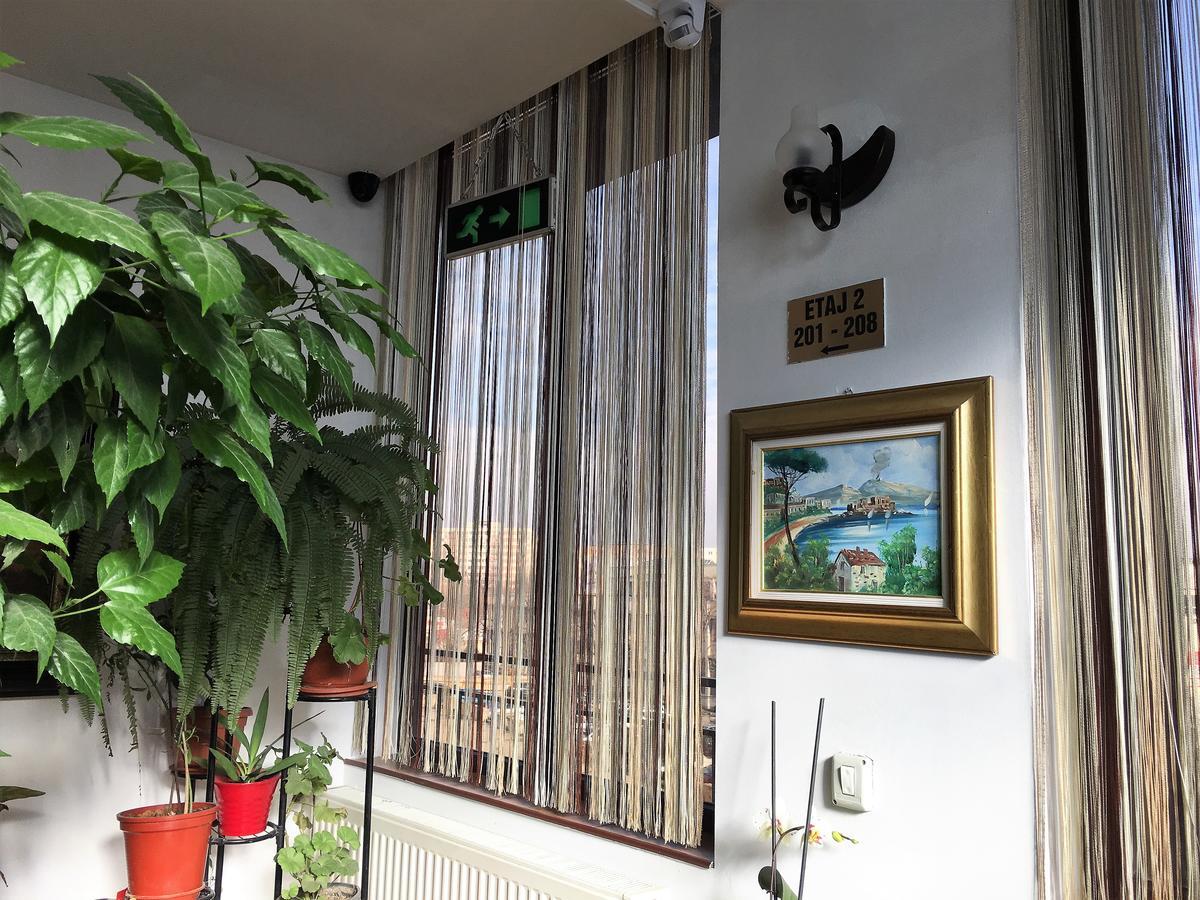 Hotel Taco Bucarest Extérieur photo