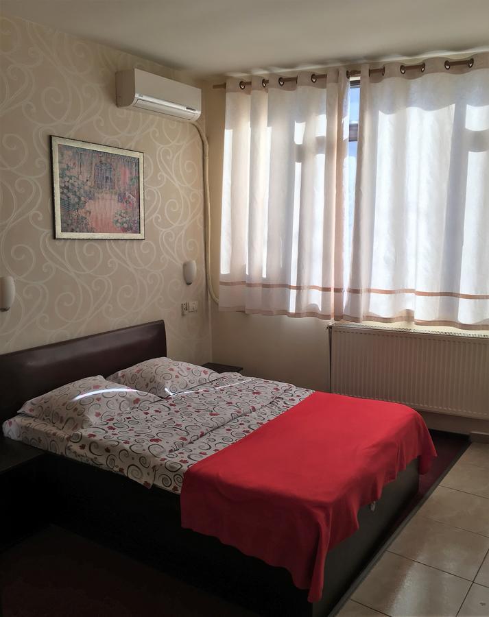 Hotel Taco Bucarest Extérieur photo