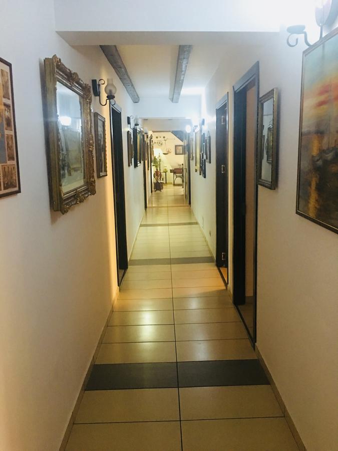 Hotel Taco Bucarest Extérieur photo