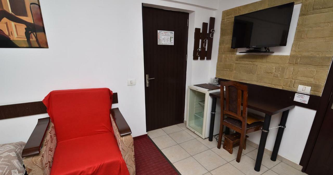 Hotel Taco Bucarest Extérieur photo
